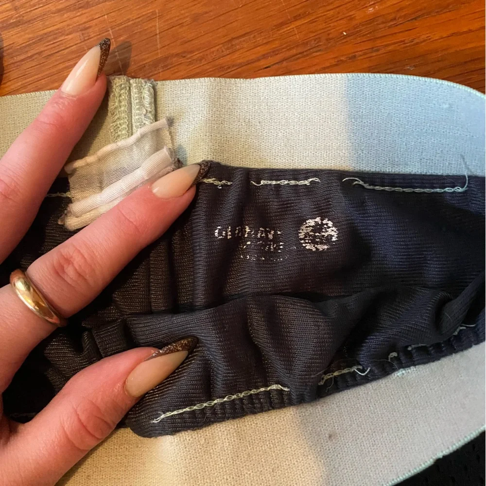 Old Navy Dark Blue Athletic Shorts with Light Gray Waistband - Picture 3 of 7